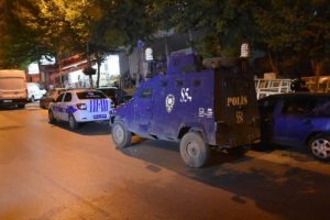 İstanbul Esenyurt'ta bir restorana ses bombası atıldı