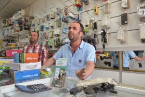 Y&uuml;ksekova esnafı kepenk a&ccedil;tı