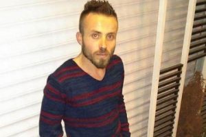 Bacağından bı&ccedil;aklandı, hastanede &ouml;ld&uuml;