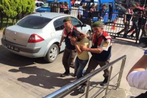 Sapanca'da 3 kişinin &ouml;ld&uuml;r&uuml;lmesi ile ilgili 3 ş&uuml;pheli g&ouml;zaltına alındı
