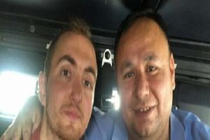 Emniyet amiri de selfie &ccedil;ektirmiş