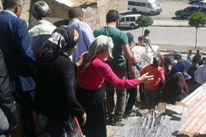 Hakkarili &uuml;niversite &ouml;ğrencisi memleketinde intihar etti