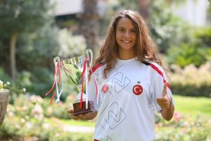 İzmirli İprek Balkan Şampiyonu oldu