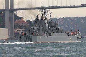 Rus gemisi İstanbul Boğazı'ndan ge&ccedil;ti
