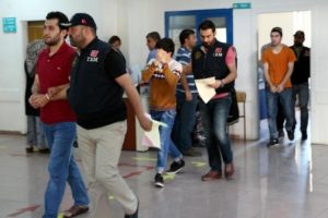 Kahramanmaraş'ta IŞİD'in h&uuml;cre evlerine operasyon: 4 g&ouml;zaltı