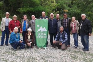 Bursa'da g&ouml;n&uuml;ll&uuml; &ccedil;evrecilerden Sadağı Kanyonu'na inceleme gezisi