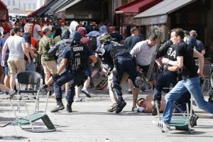 İngiltere, EURO 2016'da g&uuml;venlikten endişe ediyor