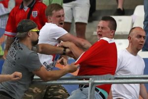 UEFA, Rusya'ya ertelenmiş diskalifiye cezası verdi
