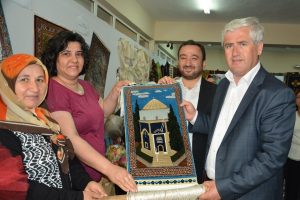 BUSMEK ipeği Keles sergisine damga vurdu