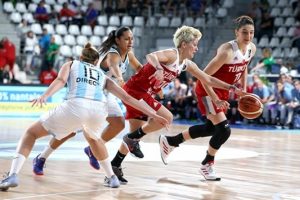 A Milli Kadın Basketbol Takımımız FİBA'ya iyi başladı