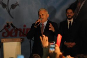 Başbakan Yıldırım: Maden iş&ccedil;isinin emeklilik yaşını 50'ye indirdik