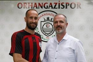 Orhangazispor, Okan Karabulut ile 2 yıllık s&ouml;zleşme imzaladı