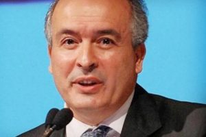 Eski bakan 8,5 milyon doları manastıra saklamaya &ccedil;alıştı