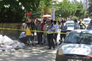 İstanbul Kadık&ouml;y'de akılalmaz kaza can aldı