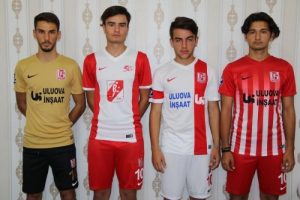 Balıkesirspor yeni formalarını tanıttı
