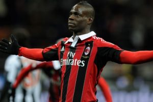 Mario Balotelli i&ccedil;in son kararı Fikret Orman ve Şenol G&uuml;neş verecek