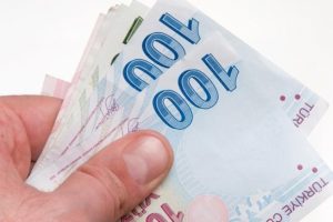 &Uuml;&ccedil; milyon kişinin GSS primi d&uuml;ş&uuml;yor!