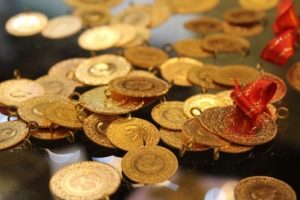 &Ccedil;eyrek altın 200 liranın &uuml;st&uuml;ne &ccedil;ıktı