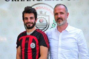 Orhangazispor Murat Tan ile 1 yıllık s&ouml;zleşme imzaladı