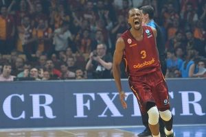 Galatasaray basketbolda kimlerle ilgileniyor?