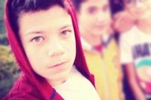 Denizde fenalaşan ortaokul &ouml;ğrencisi, hastanede &ouml;ld&uuml;