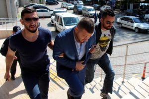 1 kişinin &ouml;l&uuml;m&uuml;ne neden oldu tahliye edildi