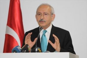 Kılı&ccedil;daroğlu, "Bize mermi atabilirler ama hi&ccedil;bir baskıya boyun eğmeyeceğiz"