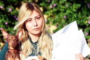 &Uuml;niversiteli kız korsan veterineri ihbar edince...