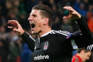 Mario Gomez, Beşiktaş'ın forma tanıtım teklifini reddetti