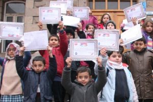 Karneler &ccedil;ocuklar kadar ailelere de ait