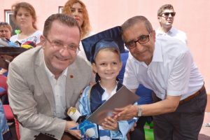 Bursalı miniklerin yıl sonu heyecanı