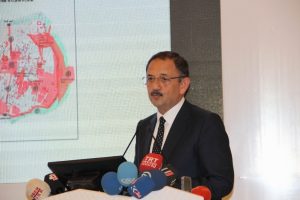 CHP'li Tanrıkulu'nun su&ccedil;lamasına cevap verdi