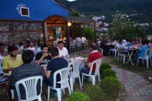 AK Parti Bursa İl Başkanı Torun iftar programında gen&ccedil;lerle buluştu
