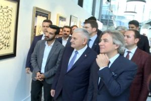 Başbakan Beyoğlu Belediyesini ziyaret etti