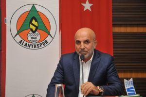 Alanyaspor'da &Ccedil;avuşoğlu g&uuml;ven tazeledi