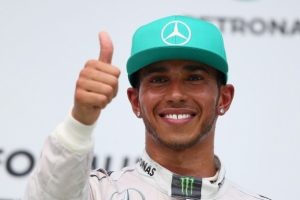 Azerbaycan'da Hamilton fırtınası!