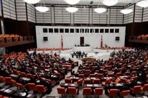 AK Parti ve CHP'lilerin oylarıyla kabul edildi