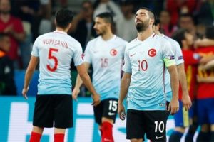 A Milliler son şampiyon İspanya'ya farklı yenildi