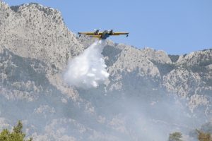 Kemer'deki yangın kontrol altına alındı