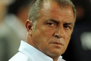 Fatih Terim'in tansiyonu y&uuml;kseldi, &ccedil;ileden &ccedil;ıktı