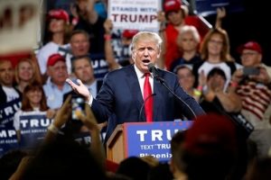 Trump, Orlando katliamcısından bahsederken k&uuml;f&uuml;r etti
