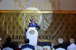 Fatih Erbakan Bursa'da iftar yemeğine katıldı