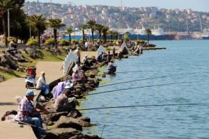 Sıcak hava sahillere akın ettirdi