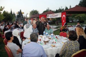 Bursa Garnizon ve Jandarma B&ouml;lge Komutanlığı'nda anlamlı iftar