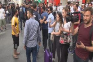İstiklal Caddesi'nde "Allahuekber" diyerek saldırmak istedi