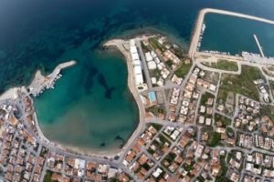 İzmir'in şirin il&ccedil;esi Karaburun turist bekliyor