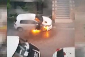 Mahalle sakinleri alevlere uyandı; patlama panik yarattı