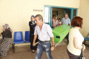 14 yıllık karısını 14 yerinden bı&ccedil;aklayarak &ouml;ld&uuml;rd&uuml; ve intihar etti