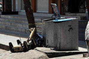 Diyarbakır'da ş&uuml;pheli &ccedil;anta alarmı