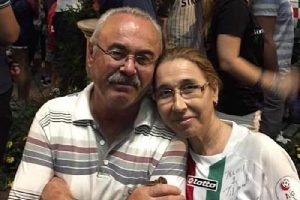 D&uuml;ğ&uuml;n alışverişi d&ouml;n&uuml;ş&uuml; Bursa'daki faciadan geriye bu fotoğraf kaldı